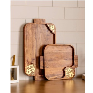 Planche à découper en bois massif avec finition naturelle, robuste, pour la cuisine, en vente en gros - Product Image 2