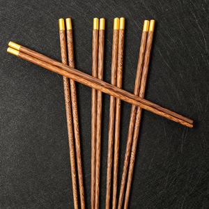 Baguettes en bois pour ailes de poulet, non peintes et sans cire, idéales pour les célébrations du Nouvel An, l'usage domestique et les hôtels. - Product Image 3