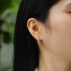 ต่างหูรูปหัวใจ VVS Moissanite สีเงินสเตอร์ลิง925พร้อมห่วงชุบทอง18K foreverstar ที่ผ่านการรับรอง - Product Image 4