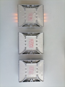 Marqueurs oculaires LED solaires à succès avec réflecteurs routiers en plastique - Product Image 6