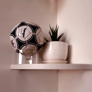 Sora Vitrine de Ballon de Rugby Taille 5, avec Base Noir et Panneau d'arrière Noir