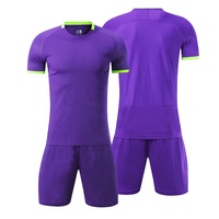 Maillots de football personnalisés pour hommes, col montant, imprimés par transfert thermique, 100 % polyester, courts, respirants, séchage rapide, vente en gros à prix abordable