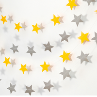 Décor de fête de la fête des mères qui brille dans le noir - 4M - Drapeaux triangulaires fluorescents - Découpes en forme d'étoile - Guirlande à glands - Papier - Célébrations nocturnes