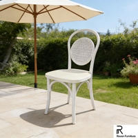 Chaise de salle à manger en bois massif blanc avec dossier en rotin rond, style français, pour café, restaurant, mariage, événement