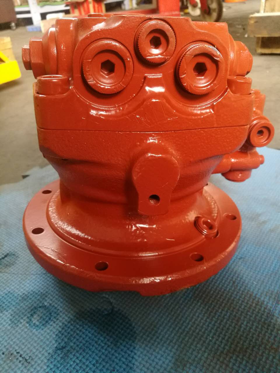 High-quality EX75UR-5 EX75US-5 ZX75US Swing Motor 4417646