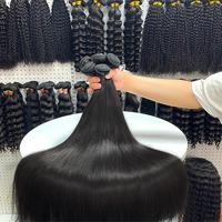 Vente en gros d'usine Cheveux vietnamiens bruts 100% cheveux humains vierges Cheveux bruts 3 paquets avec fermeture frontale en dentelle pour femmes noires