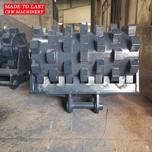 Roue de compacteur d'excavatrice de 36-50 tonnes pour la plaque de compactage Samsung SE450 Roue de dragage compacte directe d'usine - Product Image 4