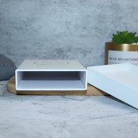 Boîte d'emballage rigide recyclée à faible MOQ et prix abordable, avec dorure à chaud, pour le rangement et les cadeaux de rouges à lèvres, d'aromathérapie et de cosmétiques
