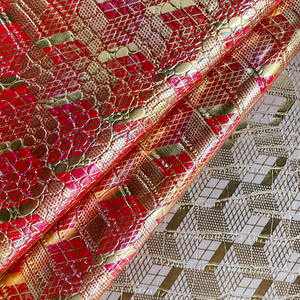 โรงงานโดยตรงรูปแบบ<span class=keywords><strong>จระเข้</strong></span>ทองออกแบบหนังเทียมสําหรับกระเป๋าถือรองเท้าวัสดุกระเป๋าสตางค์ผู้ชายหนัง<span class=keywords><strong>จระเข้</strong></span> pu - Product Image 3