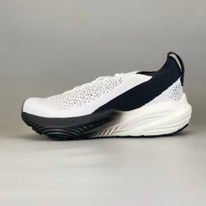 Zapatillas de Running Glycerin MAX con Fibra de Carbono y Absorción de Impactos - Tejido Transpirable Fly-Weave a Juego de Color para Carreras Profesionales de Larga Distancia - Product Image 1