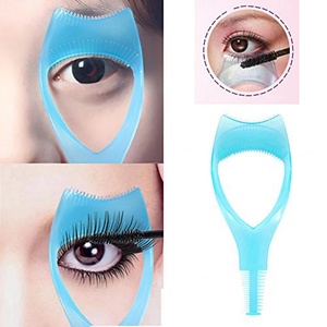Applicateur de mascara pour recourbe-cils en plastique 3 en 1 avec guide de brosse, peigne de protection et outil de beauté - Product Image 3