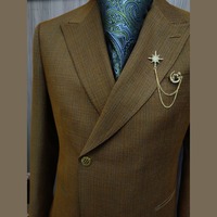 Jas Pria Cognac Brown Micro Check Double Breasted Peak Lapel Kancing Emas Jas Bisnis Formal Pesta Custom Made to Measure