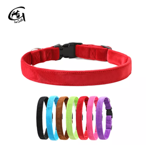 Collar de perro de terciopelo de <span class=keywords><strong>5</strong></span> tamaños en 7 colores de último diseñador, Collar reflectante suave y cómodo para mascotas con decoración de piel para perros y gatos - Product Image 3