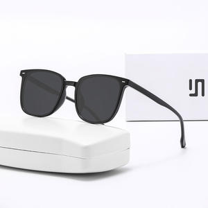 Gafas de sol Ln con montura negra, lentes de PC, protección UV400, unisex, tipo 3, parasoles, parte 650 - Product Image 1