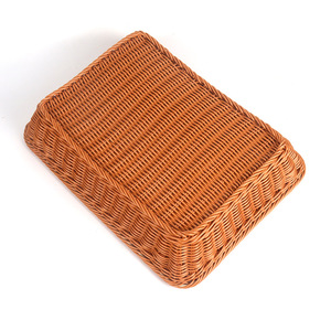 Cesta de almacenamiento de plástico tejida imitación ratán, rectangular, apilable, para frutas y verduras, color beige - Product Image 3