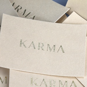 Tarjetas de Invitación de Terciopelo Personalizadas con Impresión en Dorado, Sobres de Terciopelo con Acabado Brillante Autoadhesivo, Tarjeta Elegante - Product Image 6