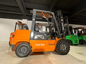 Mini carretillas elevadoras diésel portátiles de alta calidad SAFER de China, 2,5 toneladas, 3 toneladas, 3,5 toneladas, 4 toneladas, 5 toneladas, opciones de camiones disponibles - Product Image 3