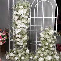 Rose blanche chaude bébé souffle fleurs artificielles rangées gypsophile Table florale pièce maîtresse fleur coureur pour mariage