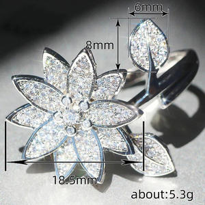 Anello con Diamante T0059 in Oro Bianco, Taglio Brillante Rotondo, Colore D Naturale, Gioiello Romantico da Matrimonio per Donne - Product Image 4