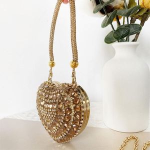 Bolsos de Noche con Forma de Corazón y Pedrería para Mujer, Bolso de Mano de Cristal Dorado para Fiesta de Graduación - Product Image 2