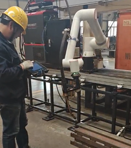 Robô de soldagem industrial colaborativo com MIG Welding Equipment Wire Feeder & Torch Core Componentes Incluindo Motor Bearing - Product Image 6