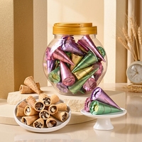 Cornet de gaufrette croustillante en forme de crème glacée solide certifiée Halal, enrobé de chocolat, avec noix, vente en gros, fabricant chinois