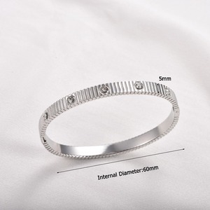 Bracelet en acier inoxydable CZ pour femme, couleur or et argent, bracelet ovale en cristal de luxe, étanche, bijoux de mariage et de fête pour un usage quotidien - Product Image 5
