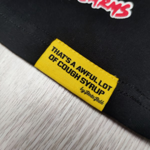 Vente Chaude Vêtements pour Hommes T-shirts de Qualité Supérieure 'C'EST UN ÉNORME MONTANT DE SIROP POUR TOSTE' Coupe Ample Décontractée avec Impression Scannable T-shirt Oversize - Product Image 5