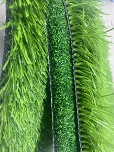 12mm hauteur de pile Sports de plein air tapis de gazon artificiel écologique Gym <span class=keywords><strong>pelouse</strong></span> résistant au feu Durable arrière-cour caoutchouc Football - Product Image 3