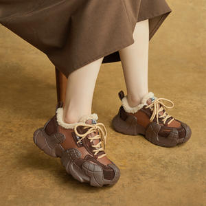 Zapatos de algodón con punta de pulpo, nuevos zapatos casuales de plataforma con punta redonda de cuero para otoño, zapatos ligeros estilo papá, zapatos de algodón para mujer - Product Image 1