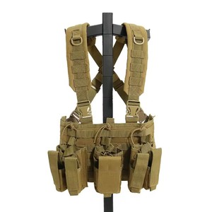 Gilet tactique modulaire léger MOLLE avec panneaux de protection détachables et pochettes pour chargeurs, idéal pour la patrouille et l'entraînement - Product Image 1