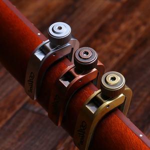 Capo para Guitarra Acústica Eléctrica, Bajo, Violín, Ukelele, <span class=keywords><strong>Capotraste</strong></span>, Abrazadera de Afinación con una Sola Mano - 3 Colores - Product Image 5