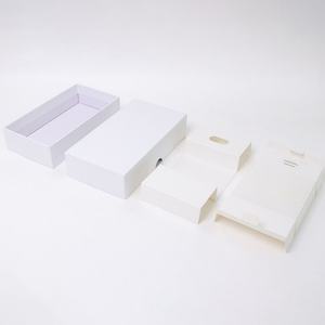 Boîte de téléphone personnalisée avec logo de vente au détail d'usine, emballage de téléphone portable générique blanc mat avec feuille en papier - Product Image 1