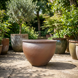 Pot de fleurs en céramique rustique et léger pour jardin extérieur, idéal pour fleurs et plantes vertes, design circulaire, finition non enduite - Product Image 2