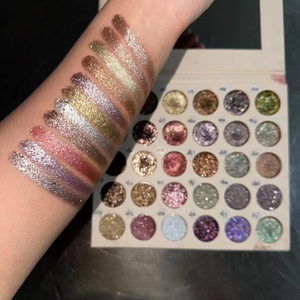 Palette de fards à paupières pressés duochrome personnalisée, végane et sans cruauté, quatre couleurs, ingrédients à base de plantes, effet métallique, scintillant et chatoyant - Product Image 4