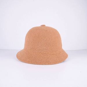 Chapeaux Bob en Laine Unisexe Doux et Tendance pour Adultes, en Tissu Éponge, avec Logo Brodé Personnalisé, Idéaux pour Toutes les Saisons - Vente en Gros - Product Image 4