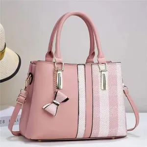 Sac à main imprimé élégant à trois couches pour femme, nouveau sac à bandoulière transfrontalier - Product Image 4