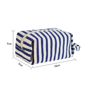 Nouvelle Trousse de Maquillage en Toile Rayée Recyclée avec Logo Personnalisé, Esthétique et Tendance, pour Sublimation - Product Image 3