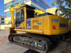 Excavadora Usada Komatsu PC220-8 de 20T Fabricada en Japón, Origen Japonés, Pocas Horas de Uso - Product Image 4
