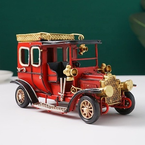 Artigianato in Metallo Retrò per Decorazione Casa, Decorazione Vintage per Scrivania e Ufficio, Regalo, Modello di <span class=keywords><strong>Auto</strong></span> Antica in Ferro Rosso - Product Image 2
