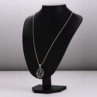 Collier classique avec médaille de la Sainte Famille Jésus Marie Joseph, pendentif ovale en acier inoxydable, bijou religieux, cadeau de foi
