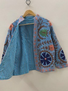 เสื้อแจ็คเก็ตผู้หญิงลายสัตว์พื้นเมือง ผ้าฝ้ายทอระบายอากาศ ปักลายซูซานี สำหรับฤดูหนาว สวมใส่สบายๆ หรือไปงานปาร์ตี้ - Product Image 4