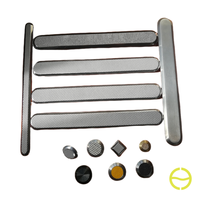Fabrication de supports et bandes de pavage tactile en acier inoxydable par moulage de précision
