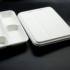 4 Compartment Eco-Friendly Compostable Bagasse <strong>Disposable</strong> <strong>Plates</strong> with Lid and Dividers for School Lunches &amp; Takeaway - Product Image 5