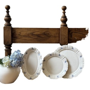 Plato de Postre de Gres Azul y Blanco con Rosas, Estilo Vintage Retro de Lujo Francés, con Borde de Pétalos, Apto para Microondas, para Bodas - Product Image 5