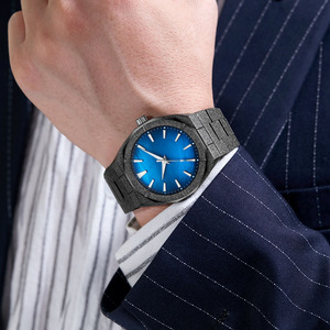 Reloj de acero inoxidable para hombre, color oro esmerilado, estilo empresarial – La opción de regalo perfecta - Product Image 3