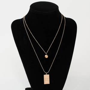 Popular Medieval Retro cuadrado de la Reina <span class=keywords><strong>elizabeth</strong></span> de colgante doble cara a la corrosión de oro colgante de acero de titanio - Product Image 5
