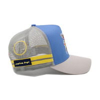 Vente en gros de casquettes de sport pour enfants Oem Casquettes de camionneur brodées personnalisées en tissu uni vierge en coton à 5 panneaux à bord incurvé