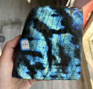 Natuurlijke hoogwaardige helende blauwe flash labradoriet vrije vormen steen gepolijst onregelmatige vorm modetrend - Product Image 4