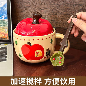 Mug en céramique mignon avec couvercle et cuillère, motif pomme de dessin animé, pour le bureau ou la maison - Product Image 3